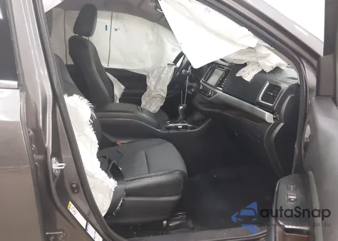 2018 Toyota Highlander Le Plus from USA, damaged, VIN 5TDBZRFH1JS870497